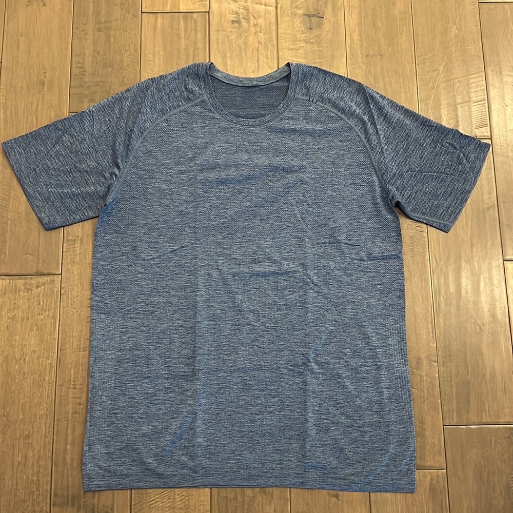 Lululemon Metal Vent Tech Short Sleeve